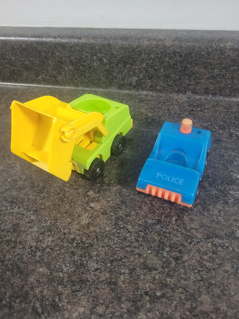 Vintage 1970s Fisher Price Lot Of 2 Vehicles Front End Loader And Police Car
